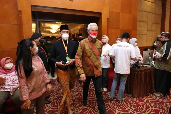 Ganjar Pranowo Harap Syarikat Islam Bisa Bangkitkan Ekonomi - JPNN.COM