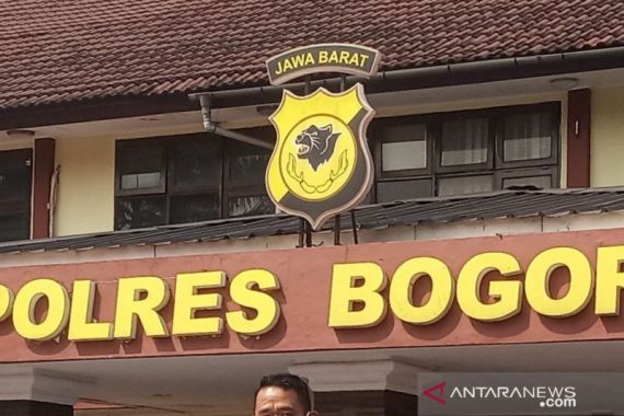 Pak Hendro Polisikan Rifky Abdillah ke Polres Bogor, Begini Kasusnya - JPNN.COM