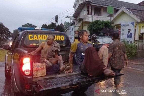 3 SSK Pasukan TNI Langsung Diterjunkan Untuk Penanganan Awal - JPNN.COM