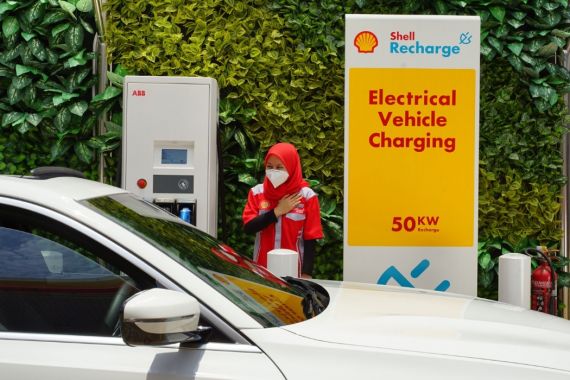 Shell Indonesia Gandeng ABB Hadirkan Pengisian Daya Kendaraan Listrik - JPNN.COM