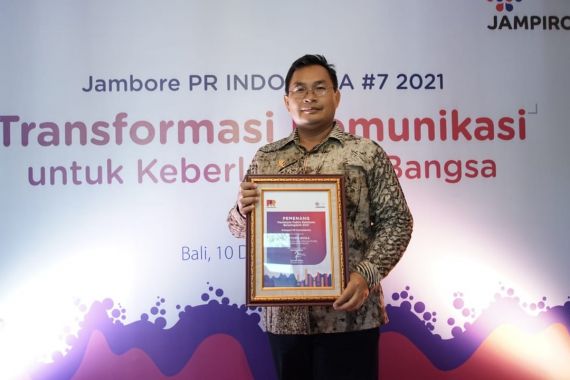 Kabiro Humas & IP Kementan Raih Award sebagai Pemimpin Public Relations Berpengaruh 2021 - JPNN.COM