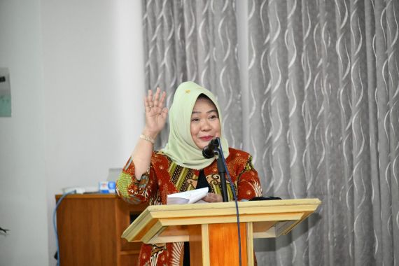 Ibu Titi ke Mahasiswa Unissula Semarang: Kalian Sahabat MPR - JPNN.COM
