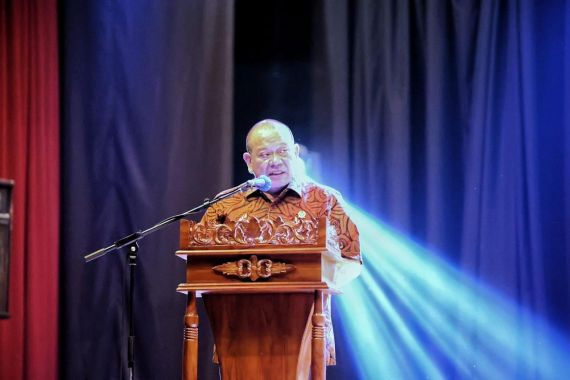 Tanggapi Kasus Herry Wirawan, Ketua DPD Minta Masyarakat Jeli Lihat Ciri Pesantren - JPNN.COM