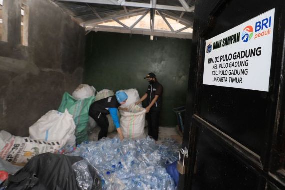 'BRI Peduli Bantu Pengelolaan Sampah Terpadu' Wujud Nyata Kepedulian Pada Lingkungan - JPNN.COM