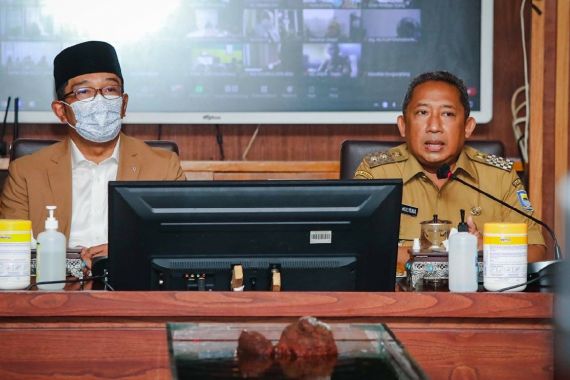Wali Kota Bandung Yana Mulyana Kena OTT KPK, Ridwan Kamil Berucap Begini - JPNN.COM