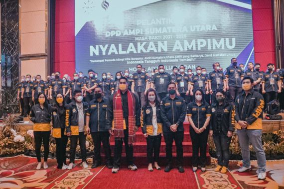 AMPI Sumut Dilantik, Teriakan Airlangga Presiden-Ijeck Gubernur Menggema - JPNN.COM