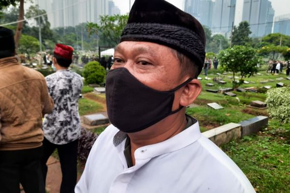 Haji Lulung di Mata Karyawan: Tokoh Berpengaruh yang Banyak Membantu Masyarakat Tanah Abang - JPNN.COM