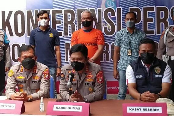 Astaga, Guru Mengaji di Depok Cabuli 10 Murid, Korban Diberi Uang Rp 10 Ribu - JPNN.COM