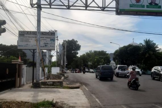 Maling Beraksi, Lampu Lalu Lintas Tak Berfungsi, Daerah Lain Pernah Begini Enggak ya? - JPNN.COM