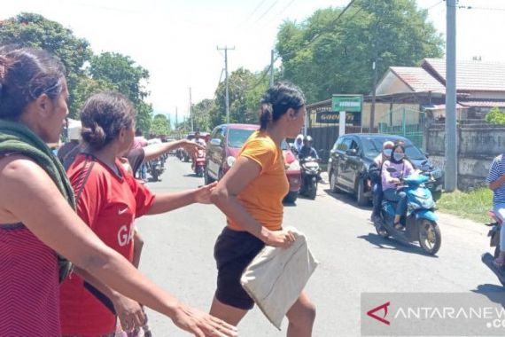 Gempa di NTT: 346 Rumah Rusak, 770 Warga Mengungsi - JPNN.COM