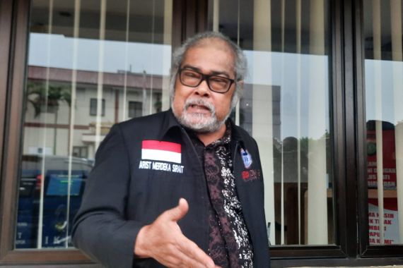 Arist Merdeka: Setop Semua Polemik, Tes DNA Hanya Menyakiti Gala Sky - JPNN.COM