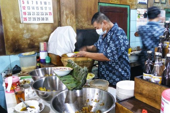 Soto Kadipiro Yogyakarta, Dari Kolonial ke Milenial - JPNN.COM