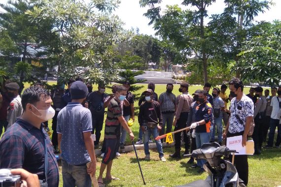 Prarekonstruksi Pembunuhan Ibu dan Bayi di Kupang, Ada Fakta soal Linggis - JPNN.COM