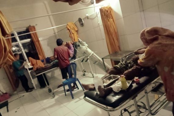 Angin Puting Beliung Terjang Lombok Tengah, Belasan Rumah Rusak, 2 Orang Luka-Luka - JPNN.COM