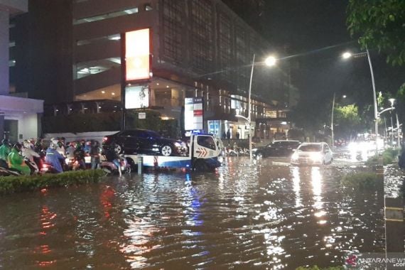 Kemang dan Mampang Jakarta Selatan Banjir Lagi - JPNN.COM