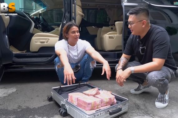 Billy Syahputra Kaget Mobilnya Laku Rp 1 Miliar, Ini Pembelinya - JPNN.COM