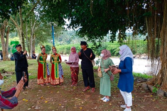 Festival 7 Sungai Desa Wisata Cibuluh Subang jadi Daya Tarik - JPNN.COM