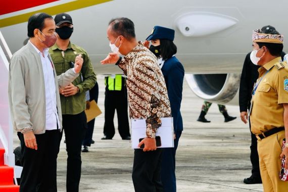 Pak Jokowi dan Ibu Iriana Hari Ini Beda Tujuan, Begini Agendanya - JPNN.COM