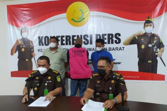 11 Tahun Buron, Terpidana Korupsi Jalan Diringkus Tim Tabur Kejati Kalbar - JPNN.COM