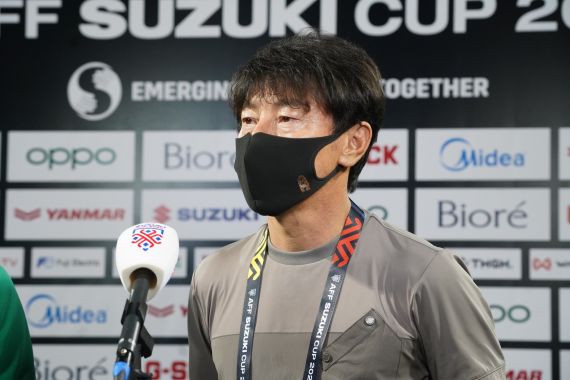 Shin Tae Yong Bereaksi, Pelatih Singapura Langsung Minta Maaf - JPNN.COM