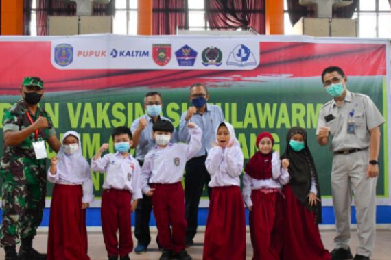 Pupuk Kaltim Menggelar Vaksinasi Covid-19 untuk Ratusan Anak di Bontang - JPNN.COM