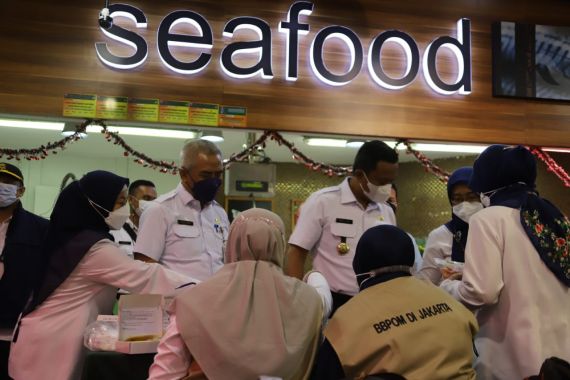Wako Jaksel Pastikan Bahan Makanan Jelang Nataru Aman dari Zat Berbahaya - JPNN.COM