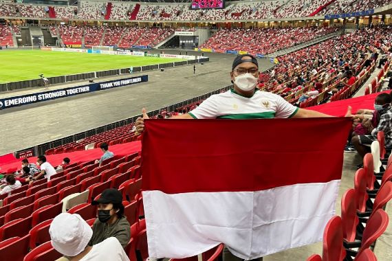 Dito, Suporter Setia Timnas Indonesia Asal Jakarta di Singapura - JPNN.COM