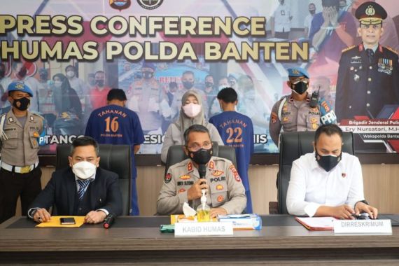 Polisi Tangguhkan Penahanan 6 Buruh yang Jadi Tersangka - JPNN.COM