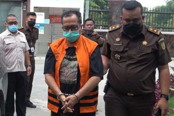 8 Tahun Buron, Eks Kepala Bappeda Medan Akhirnya Ditangkap Tim Intelijen - JPNN.COM