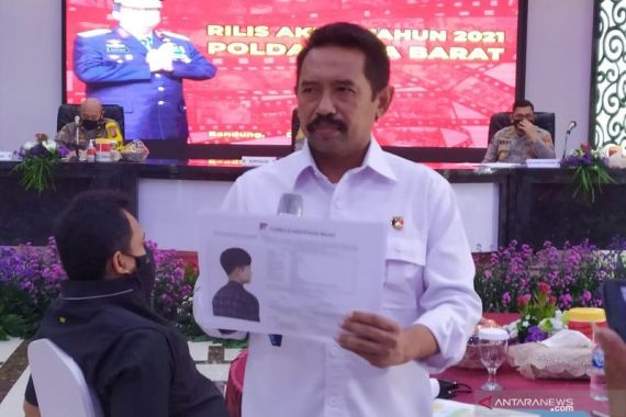 Kasus Pembunuhan Ibu dan Anak di Subang, Kombes Yani Beber Sketsa Wajah Terduga Pelaku - JPNN.COM
