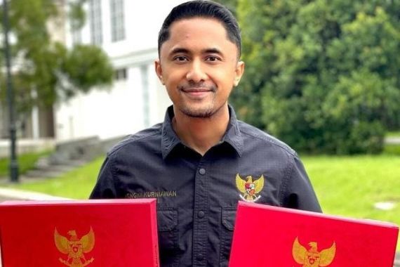 Hengky Kurniawan Mau Bagi-bagi Jersei Timnas Indonesia, Nih Syaratnya - JPNN.COM