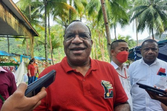 Wamen John Wempi Targetkan Jalan Wamena-Jayapura Tuntas 2 Tahun Lagi - JPNN.COM