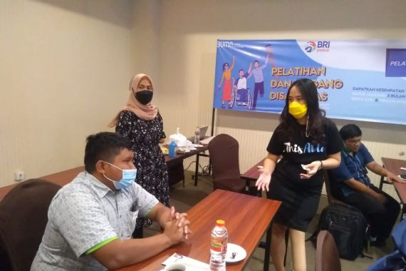 BRI Sahabat Disabilitas Dorong Difabel Terus Berkarya - JPNN.COM