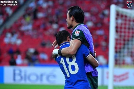 Kiper Thailand Berduka, Chanathip Songkrasin Kirim Pesan Menyentuh Ini - JPNN.COM