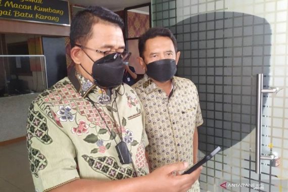 Kasus Habib Bahar, Penyidik Polda Jabar Geledah Rumah Seorang Warga, Ada yang Disita - JPNN.COM