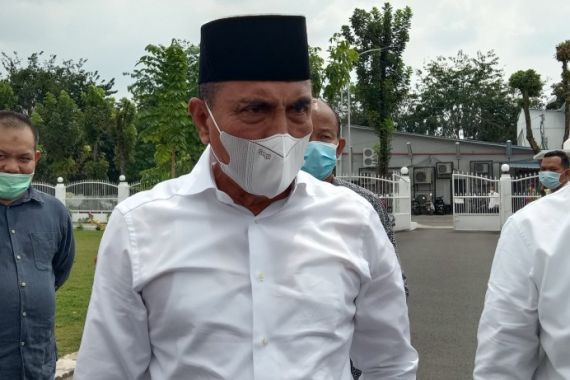 Reaksi Edy Rahmayadi Soal Nakes Diduga Suntikkan Vaksin Kosong ke Siswa - JPNN.COM