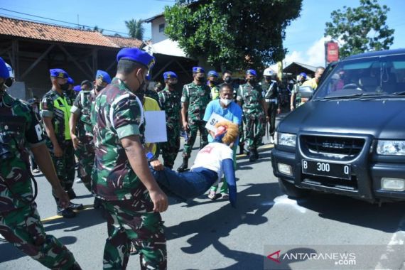 3 Prajurit TNI AD Penabrak Sejoli di Nagreg Jalani Rekonstruksi - JPNN.COM