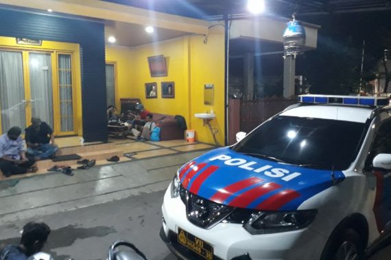 Wali Kota Bekasi Rahmat Effendi Dikabarkan Terjaring OTT KPK, Begini Suasana Rumahnya - JPNN.COM
