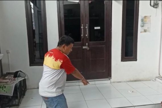 Pria Diduga Penculik Bayi di Surabaya Ditangkap, Ditindih Bangku, AKP Suryadi Buka Suara - JPNN.COM