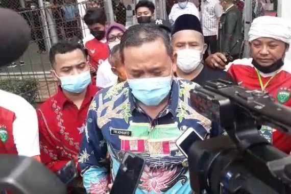 Lihat Ekspresi Wawako Bekasi Saat Menanggapi OTT Rahmat Effendi Oleh KPK - JPNN.COM