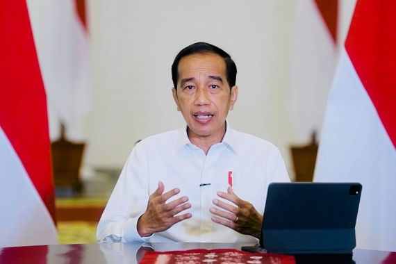 Pak Jokowi Yakin Penerima Vaksin Penuh tak Terdampak Parah Meski Terpapar Covid-19 - JPNN.COM