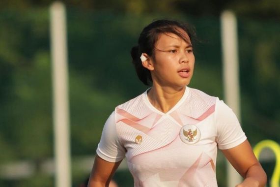 Ini Dia Pesepak Bola Wanita Indonesia Pertama yang Dikontrak Klub Luar Negeri, Membanggakan - JPNN.COM
