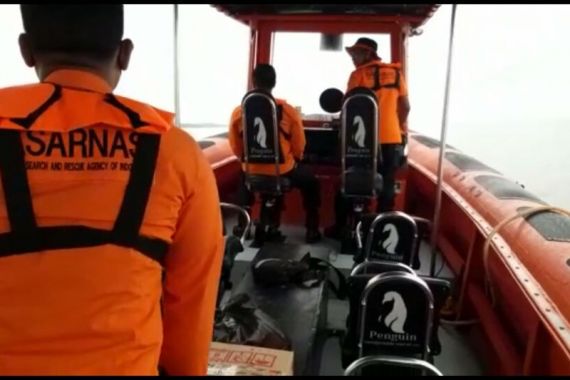 Sampan Terbalik, 7 Orang Tenggelam di Sungai Batang Lubuh, 4 Korban Hilang - JPNN.COM