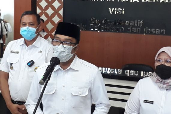 Sentilan Ridwan Kamil terhadap Tri Adhianto yang Jadi Plt Wali Kota Bekasi - JPNN.COM