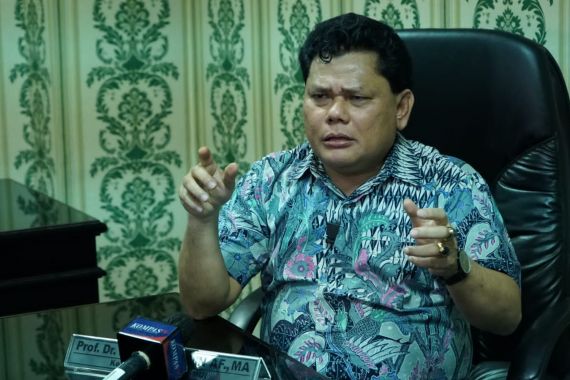 BPOM Sudah Keluarkan Izin, Sikap MUI Tegas soal Vaksin Halal - JPNN.COM