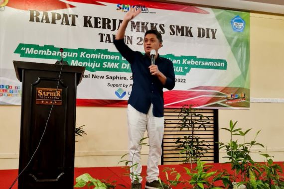 Nur Rizal GSM: Lembaga Pendidikan Harus Lakukan Ini Agar Lulusannya Tak Menganggur - JPNN.COM