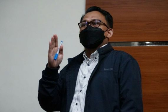 KPK Amankan Sejumlah Uang dalam OTT Bupati Penajam Paser Utara Abdul Gafur Mas’ud - JPNN.COM