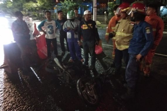 Motor Suzuki Smash Terbakar di Bekasi, Ini Penyebabnya - JPNN.COM