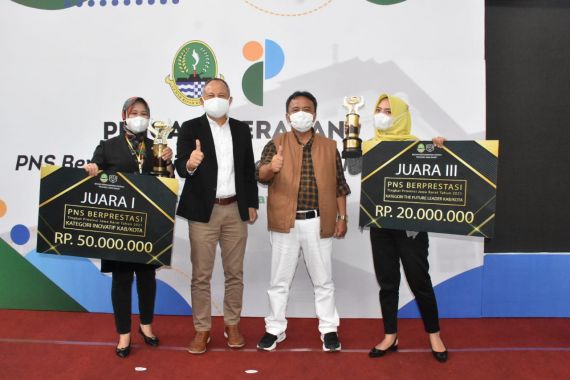 Selamat, Sumedang Boyong 2 Penghargaan di Anugerah PNS Berprestasi se-Jabar - JPNN.COM
