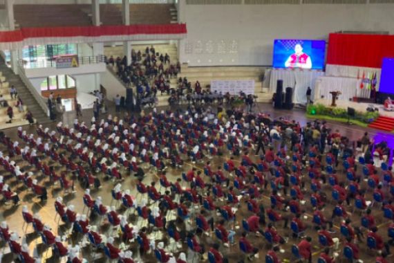 Menteri Erick Sampaikan Komitmen Jokowi Dalam Mengembangkan Digital di Depan Ribuan Mahasiswa UMM - JPNN.COM